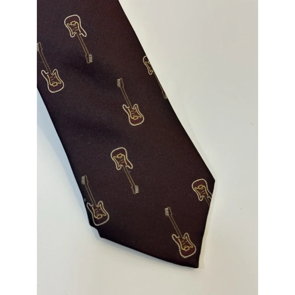 Saks Fifth Avenue Mens Silk Tie Burgundy Red Electric Guitar NWT